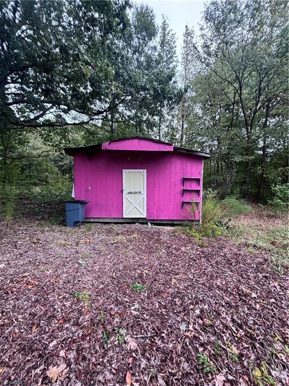 480 Denton Road, photo 3 of 9