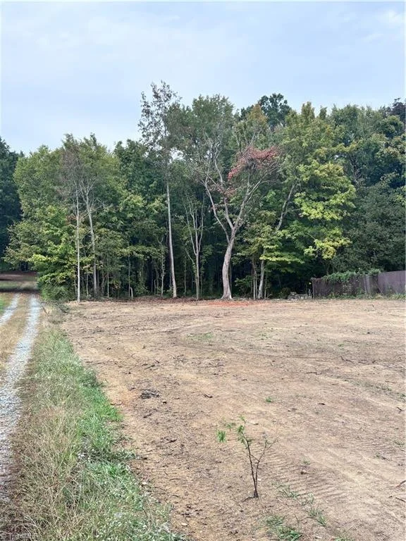 480 Denton Road, photo 1 of 9