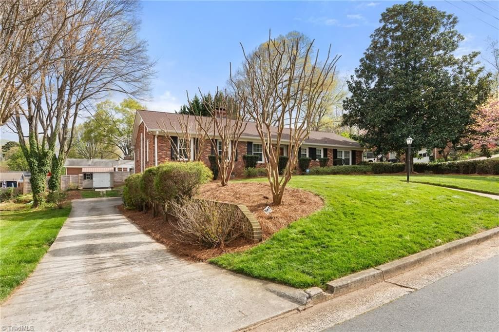 Photo of 2870 Deerwood Drive, Winston-Salem, NC 27103 (MLS # 1214301)