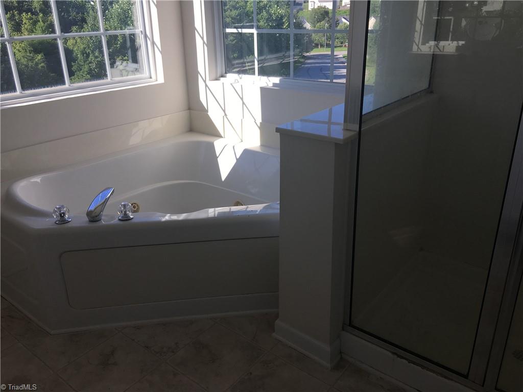Photo 8 of 9 of 1604 Olivers Crossing Circle townhome
