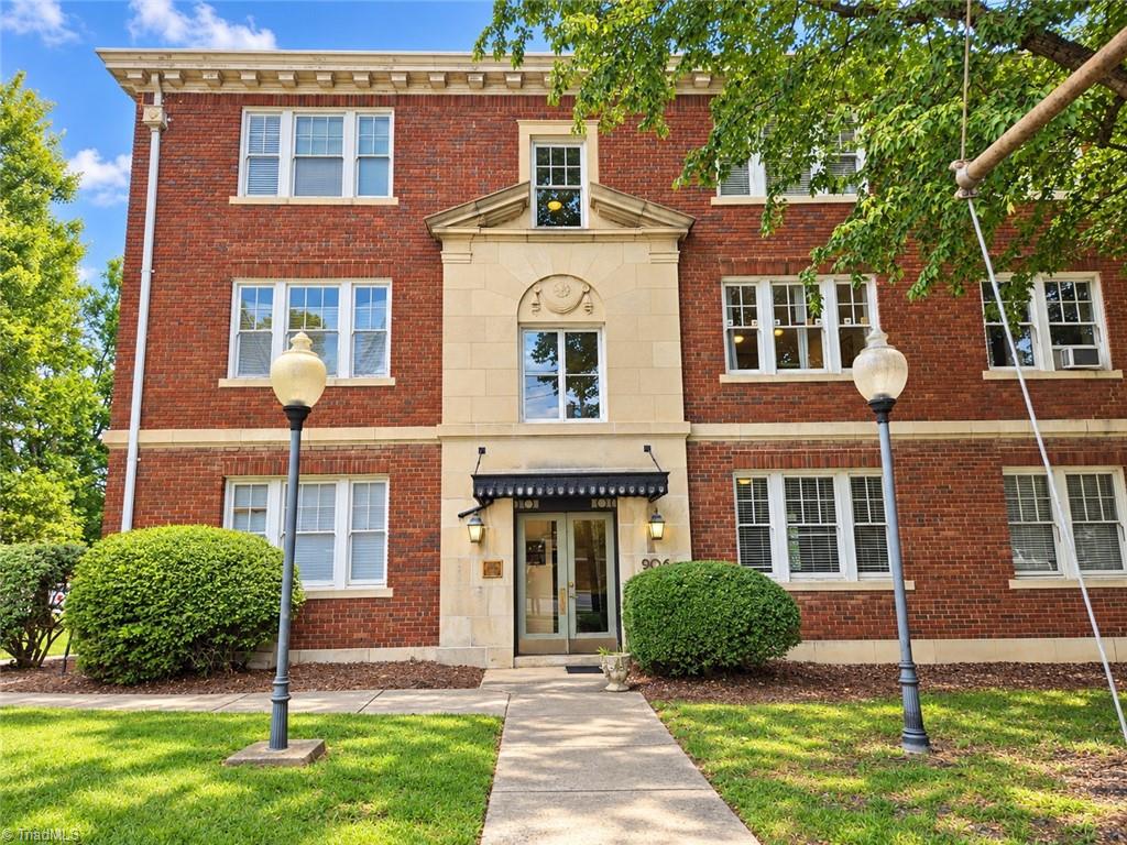 Photo of 906 W Market Street #B1, Greensboro, NC 27401 (MLS # 1237229)
