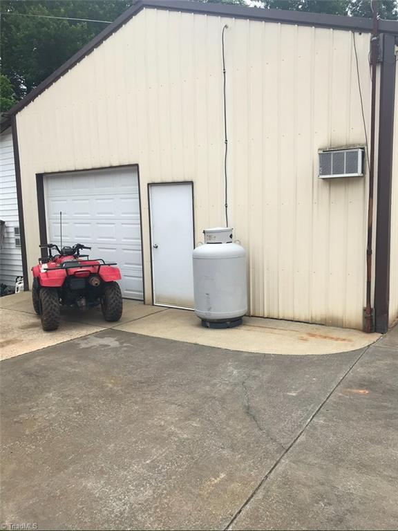 468 Deer Trail Road, East Bend, North Carolina image 30