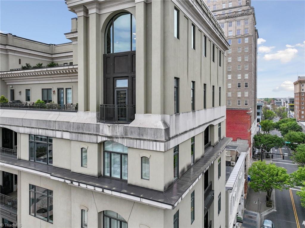 Winston Salem, North Carolina 27101, United States, 3 Bedrooms Bedrooms, ,4 BathroomsBathrooms,Residential,Active,61213