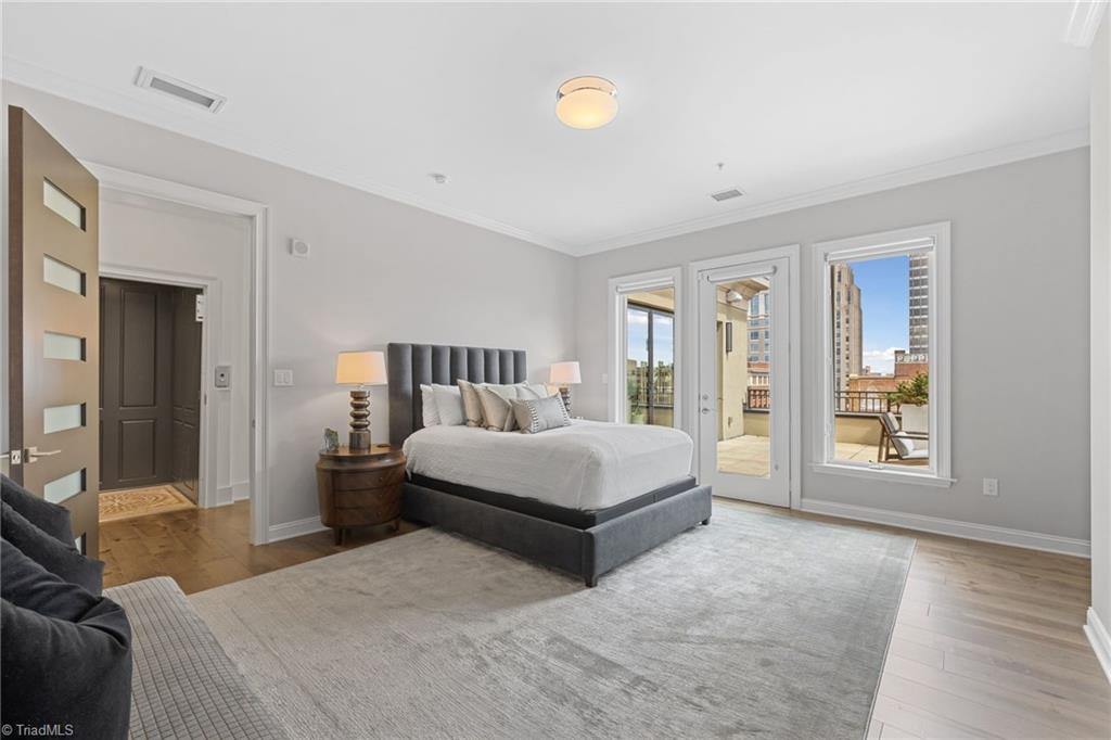 Winston Salem, North Carolina 27101, United States, 3 Bedrooms Bedrooms, ,4 BathroomsBathrooms,Residential,Active,61213