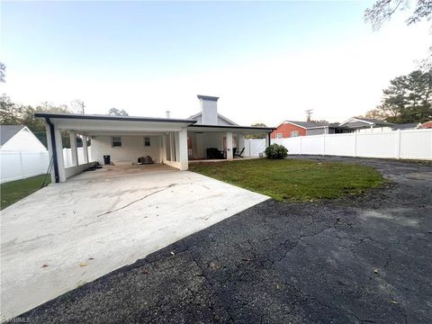 A home in Mount Airy