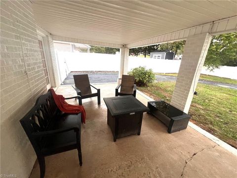 A home in Mount Airy