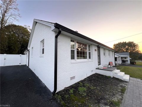 A home in Mount Airy