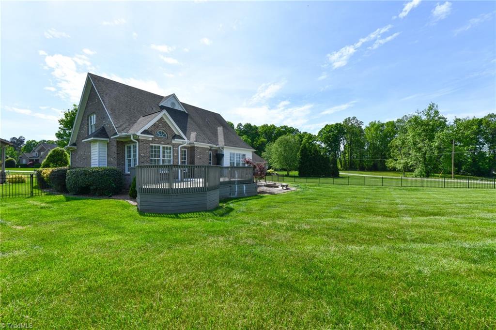 5806 Mabe Drive, Oak Ridge, North Carolina image 39