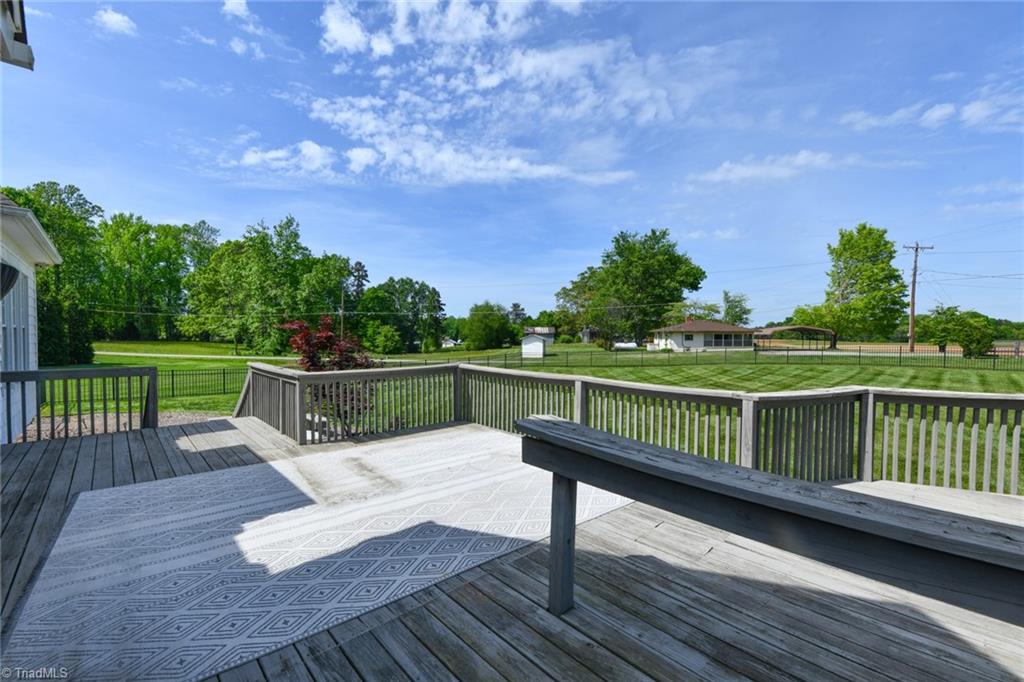 5806 Mabe Drive, Oak Ridge, North Carolina image 34
