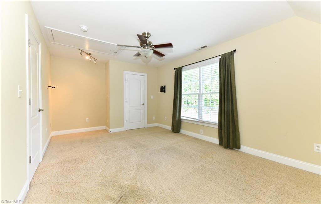 5806 Mabe Drive, Oak Ridge, North Carolina image 24
