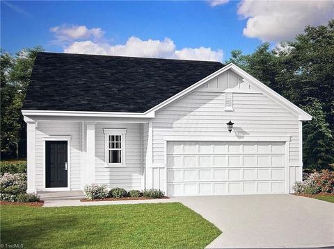 Photo of 930 Riverbank Drive, Kernersville, NC 27284 (MLS # 1209164)