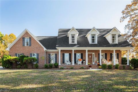 2131 Scalesville Road Summerfield NC 27358