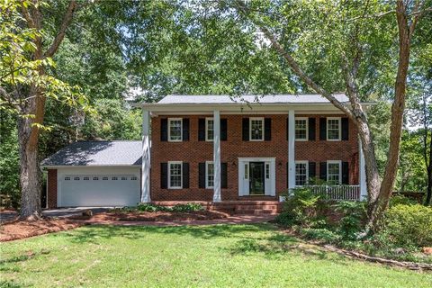 A home in Clemmons