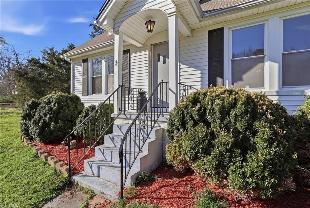 Photo of 11043 E Old US Highway 64, Lexington, NC 27292 (MLS # 1213079)