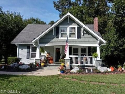 A home in Mount Airy