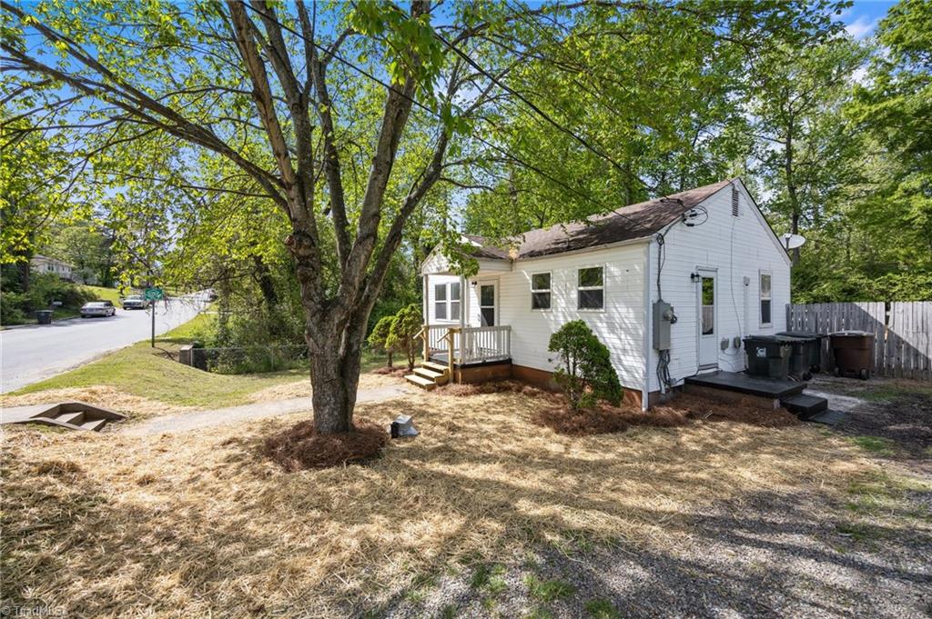 1702 J Avenue, Greensboro, North Carolina image 17