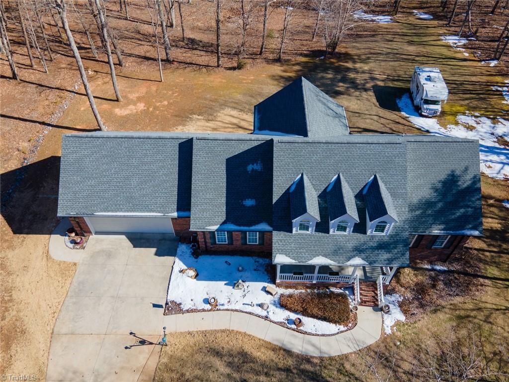 Photo of 2668 Mountain Oak View Drive, Asheboro, NC 27205 (MLS # 1209196)