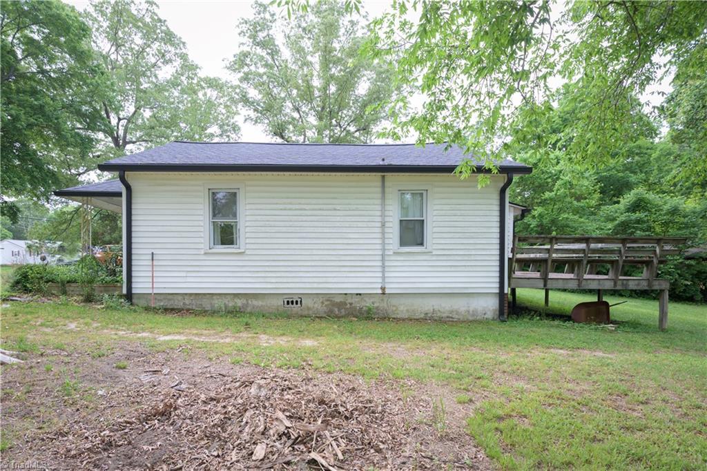 302 Boggs Road