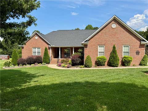 Photo for 314 Davis Farm Drive