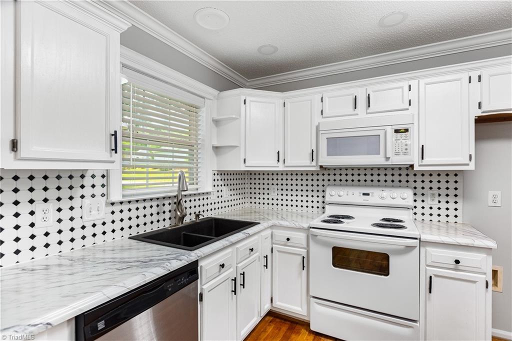 908 James Road, High Point, North Carolina image 14