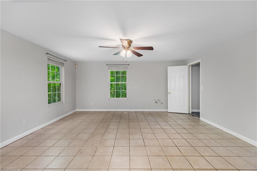 908 James Road, High Point, North Carolina image 32