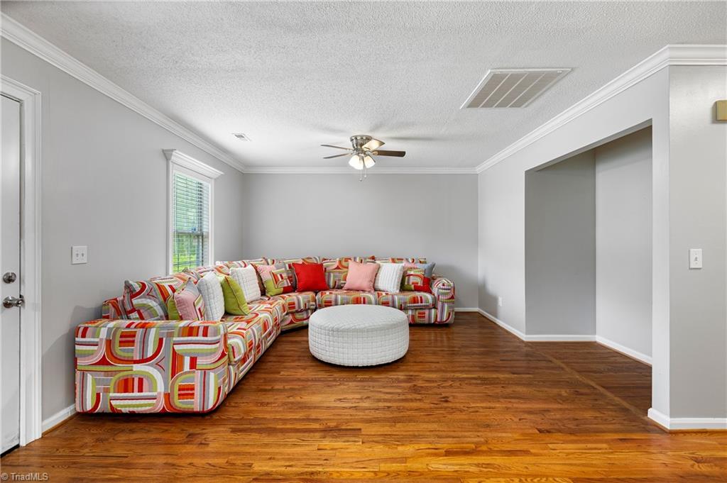 908 James Road, High Point, North Carolina image 8