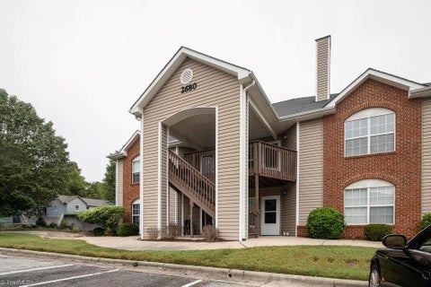 Condo For Sale - 2680 Ingleside Drive #2B<br/> High Point, NC 27265