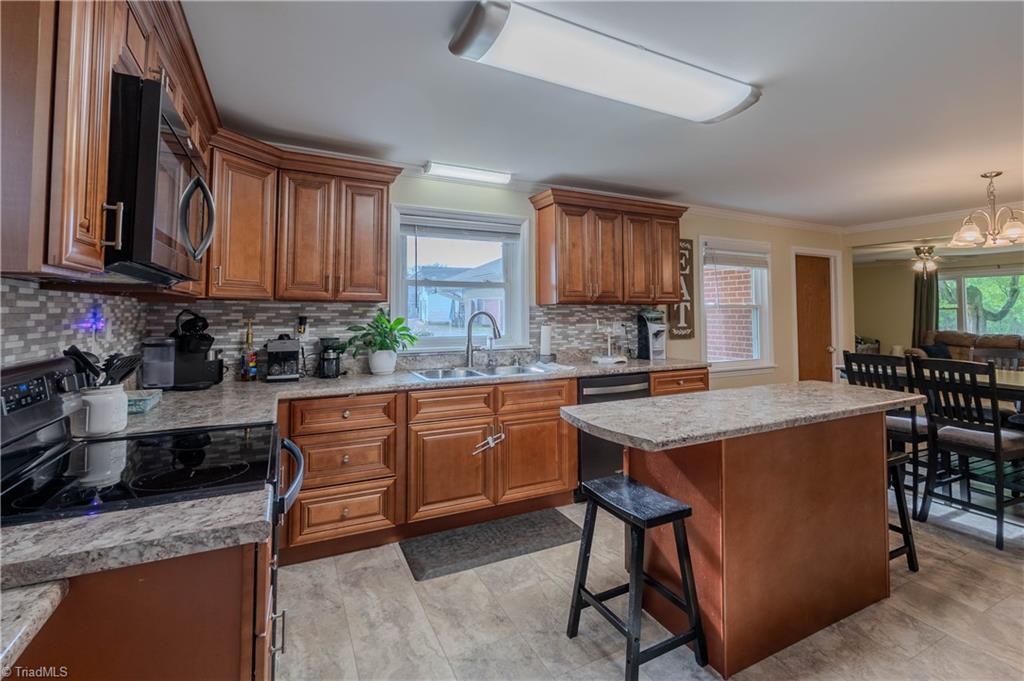 5446 Siloam Road, Siloam, North Carolina image 10