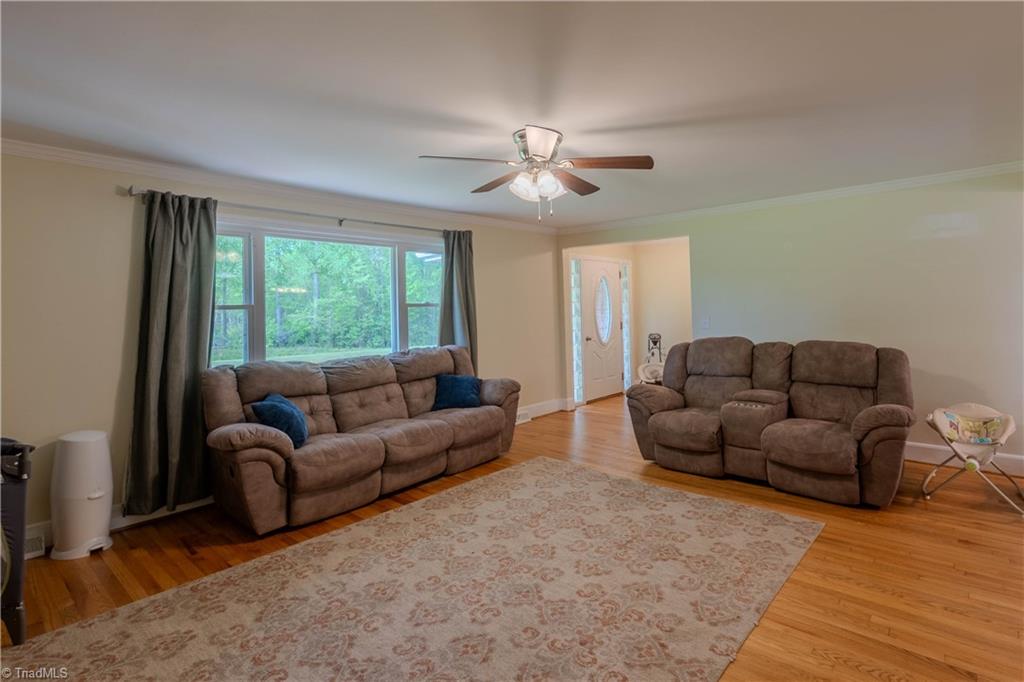 5446 Siloam Road, Siloam, North Carolina image 3