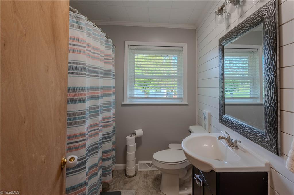 5446 Siloam Road, Siloam, North Carolina image 17