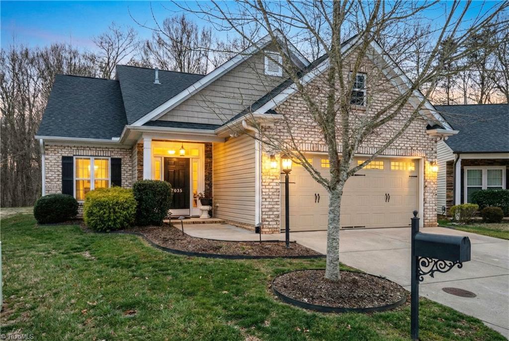 7036 Woodside Forest Circle