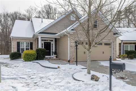 7036 Woodside Forest Circle Lewisville NC 27023