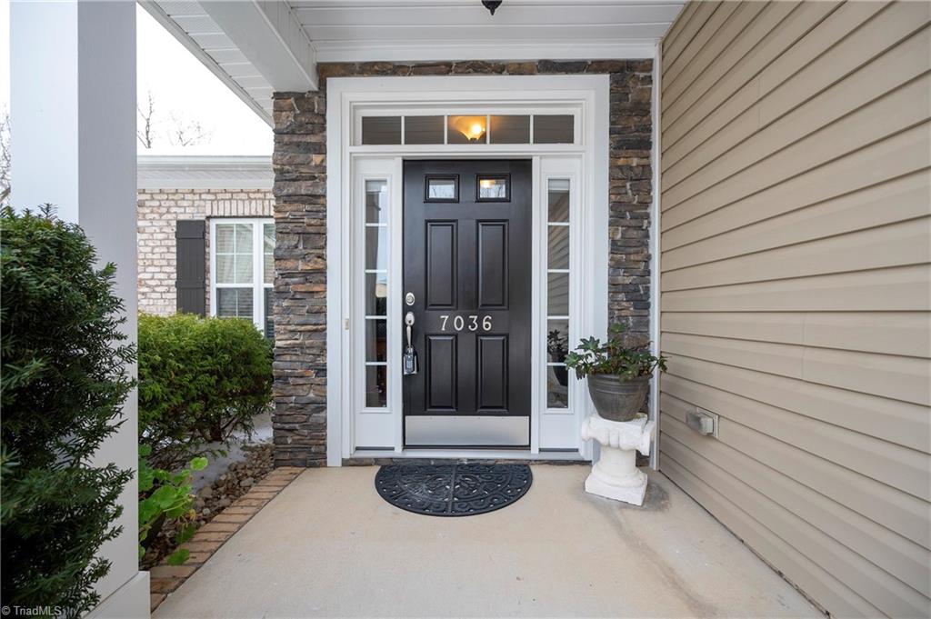 7036 Woodside Forest Circle