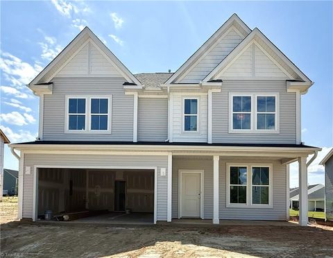 Condo For Sale - 502 Yarrow Drive<br/> Lexington, NC 27295
