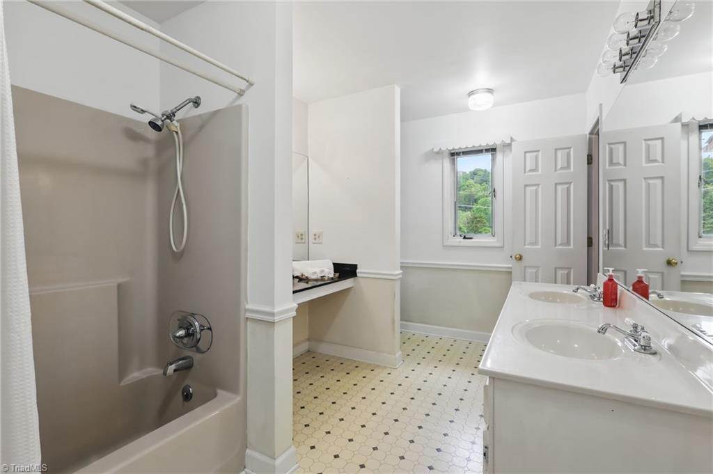 137 Clint Lewis Road, Boone, North Carolina image 12