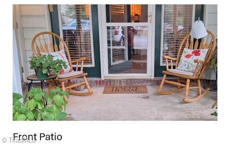 Condo For Sale - 5928 W Friendly Avenue #D<br/> Greensboro, NC 27410