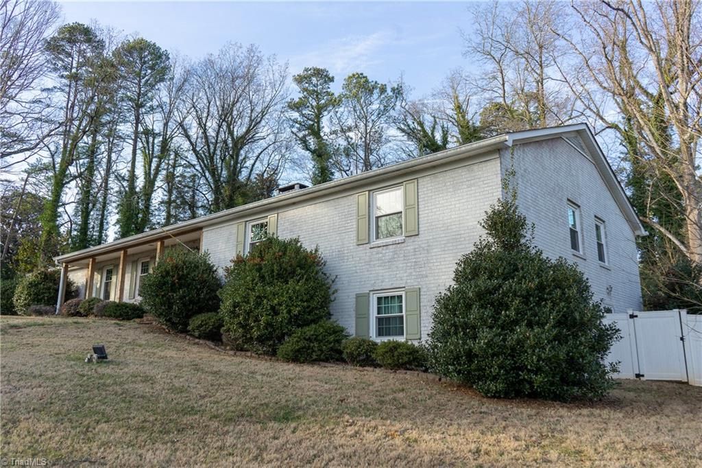 Photo of 201 Partridge Lane, Lexington, NC 27292 (MLS # 1207440)
