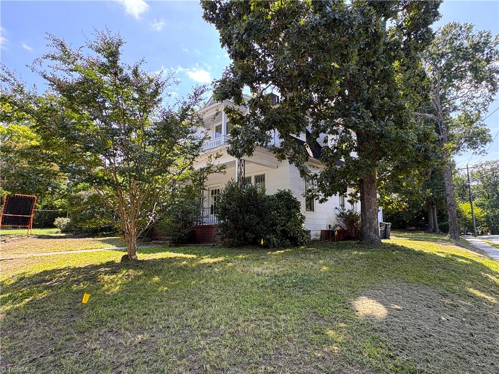 Photo of 202 Isabel Street, Greensboro, NC 27401 (MLS # 1235861)