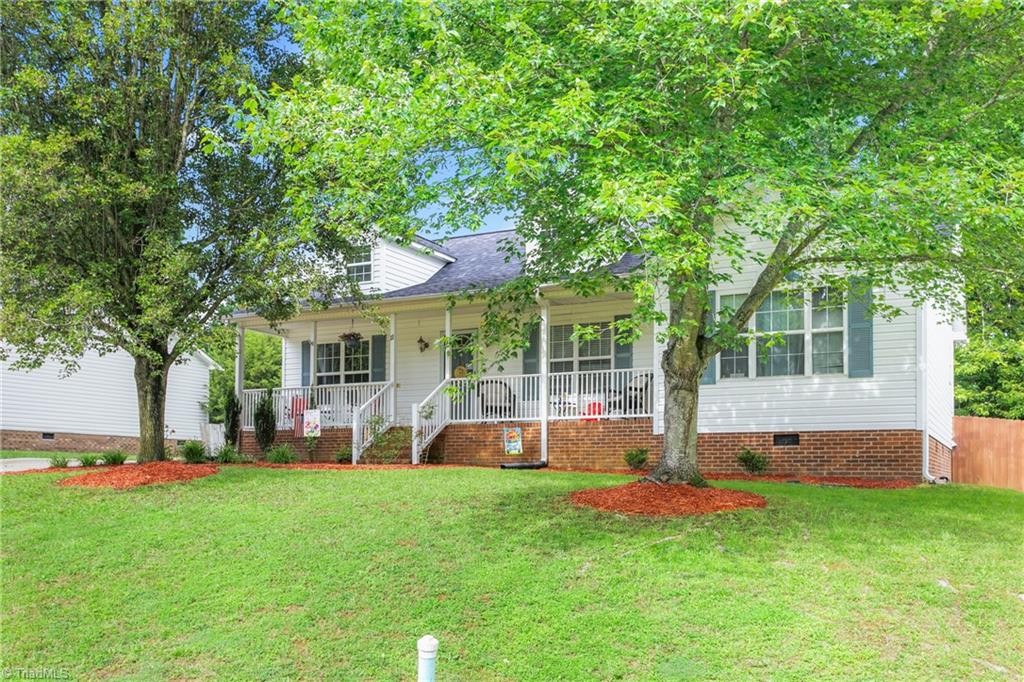 11 Cedar Branch Drive, Thomasville, North Carolina image 4