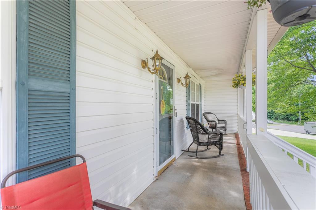 11 Cedar Branch Drive, Thomasville, North Carolina image 5