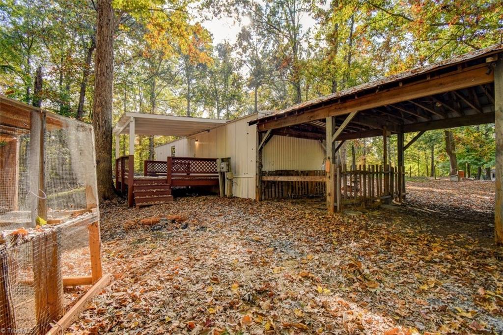 Photo 22 of 35 of 148 Bluff Run mobile home