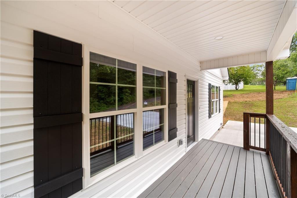 Yadkinville, North Carolina 27055, United States, 3 Bedrooms Bedrooms, ,2 BathroomsBathrooms,Residential,Active,173011