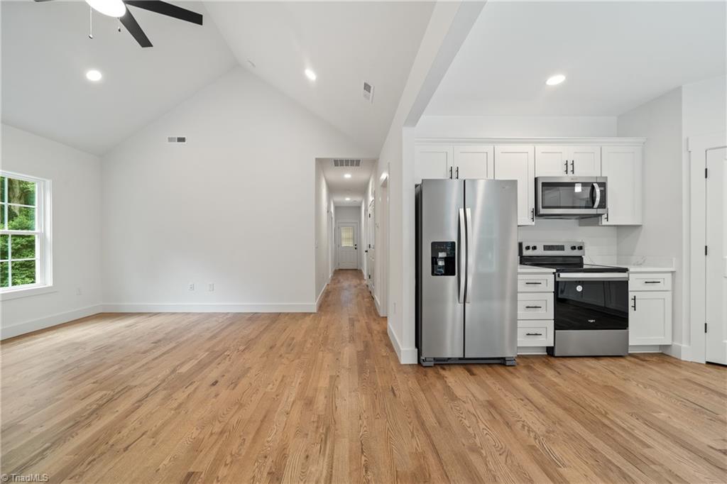 Yadkinville, North Carolina 27055, United States, 3 Bedrooms Bedrooms, ,2 BathroomsBathrooms,Residential,Active,173011