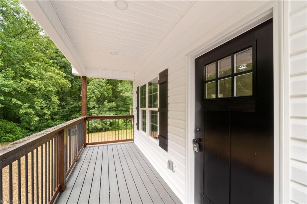 Yadkinville, North Carolina 27055, United States, 3 Bedrooms Bedrooms, ,2 BathroomsBathrooms,Residential,Active,173011