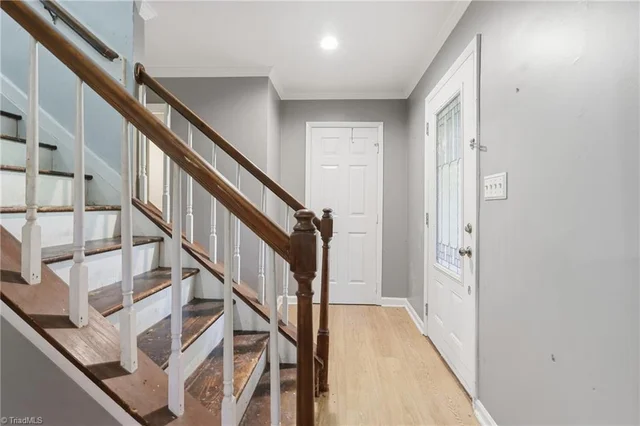 5708 Lake Brandt Road, photo 5 of 49
