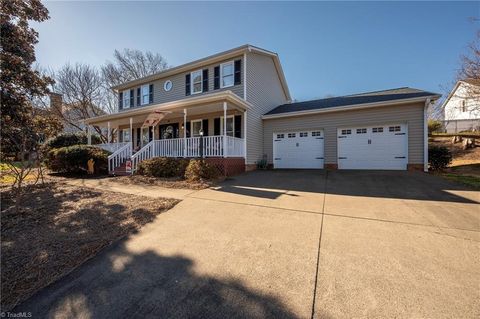 1204 Bebb Willow Lane Lewisville NC 27023