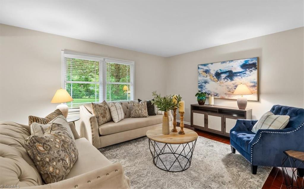2 Great Castle Court