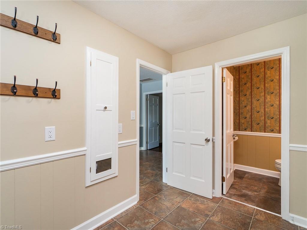 223 Shadowbrook Drive, Burlington, North Carolina image 23