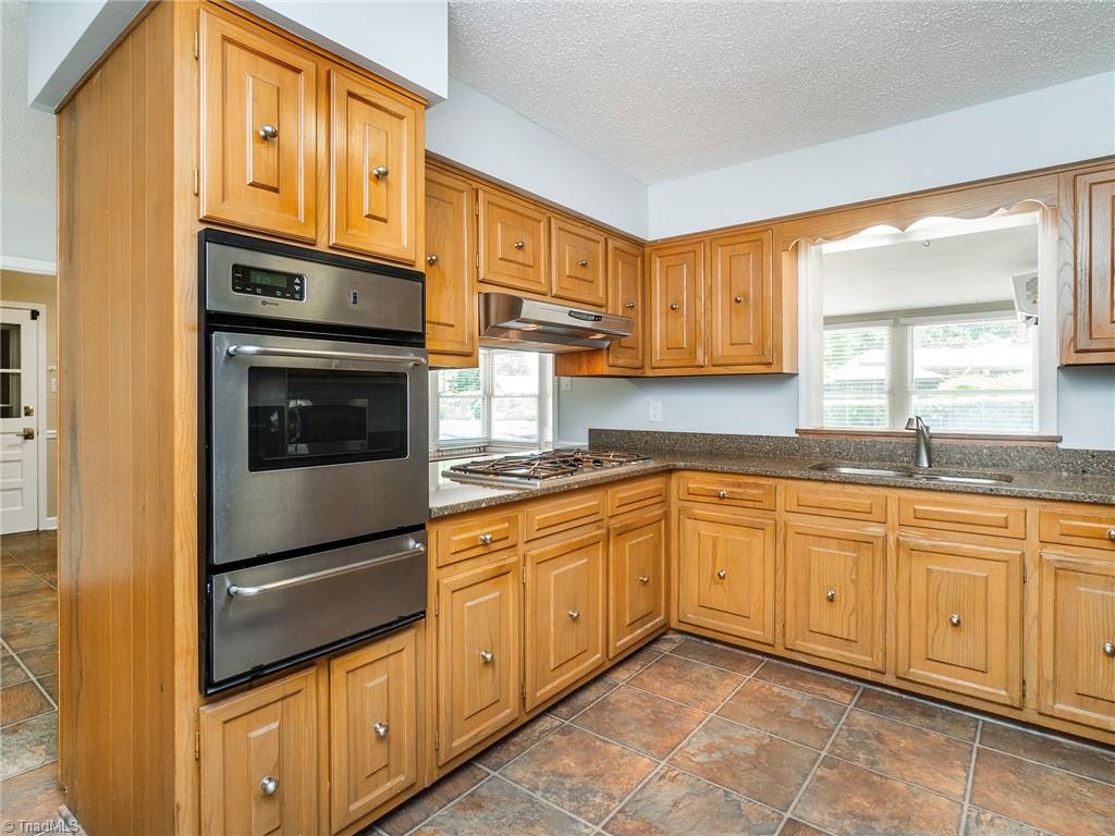 223 Shadowbrook Drive, Burlington, North Carolina image 11
