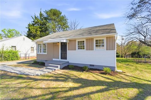 Homes For Sale - 510 Delaware Avenue<br/> Burlington, NC 27217